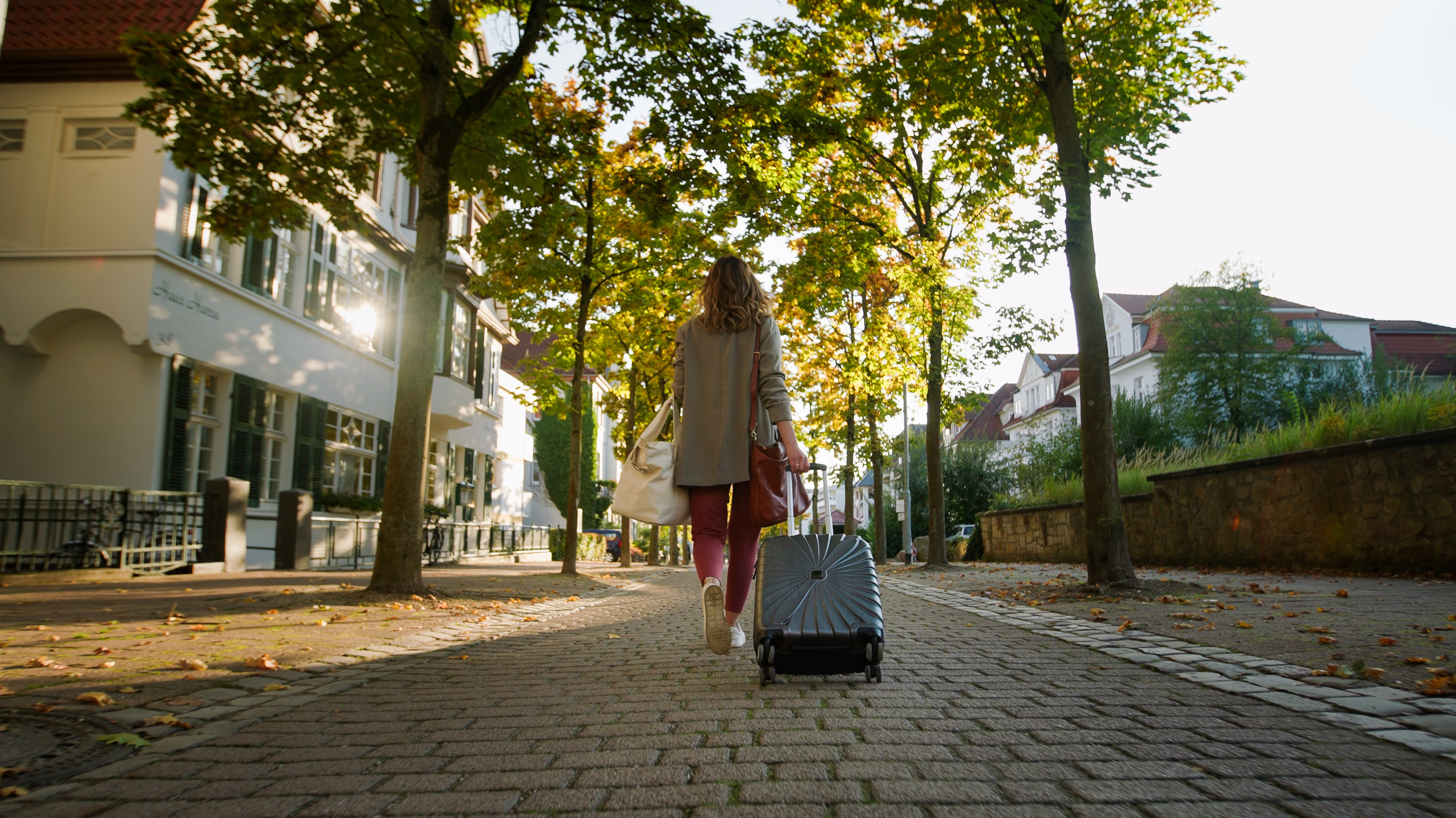 Ankommen und der inneren Stimme folgen. Mit MeinS, dem digitalen Urlaubsbegleiter, bereiten Sie Ihre Reise Zuhause vor. Oder Sie entscheiden sich spontan vor Ort.